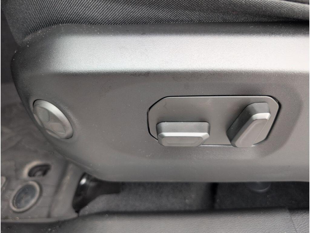 2025 Jeep Wrangler 4-Door Sahara - Photo 12
