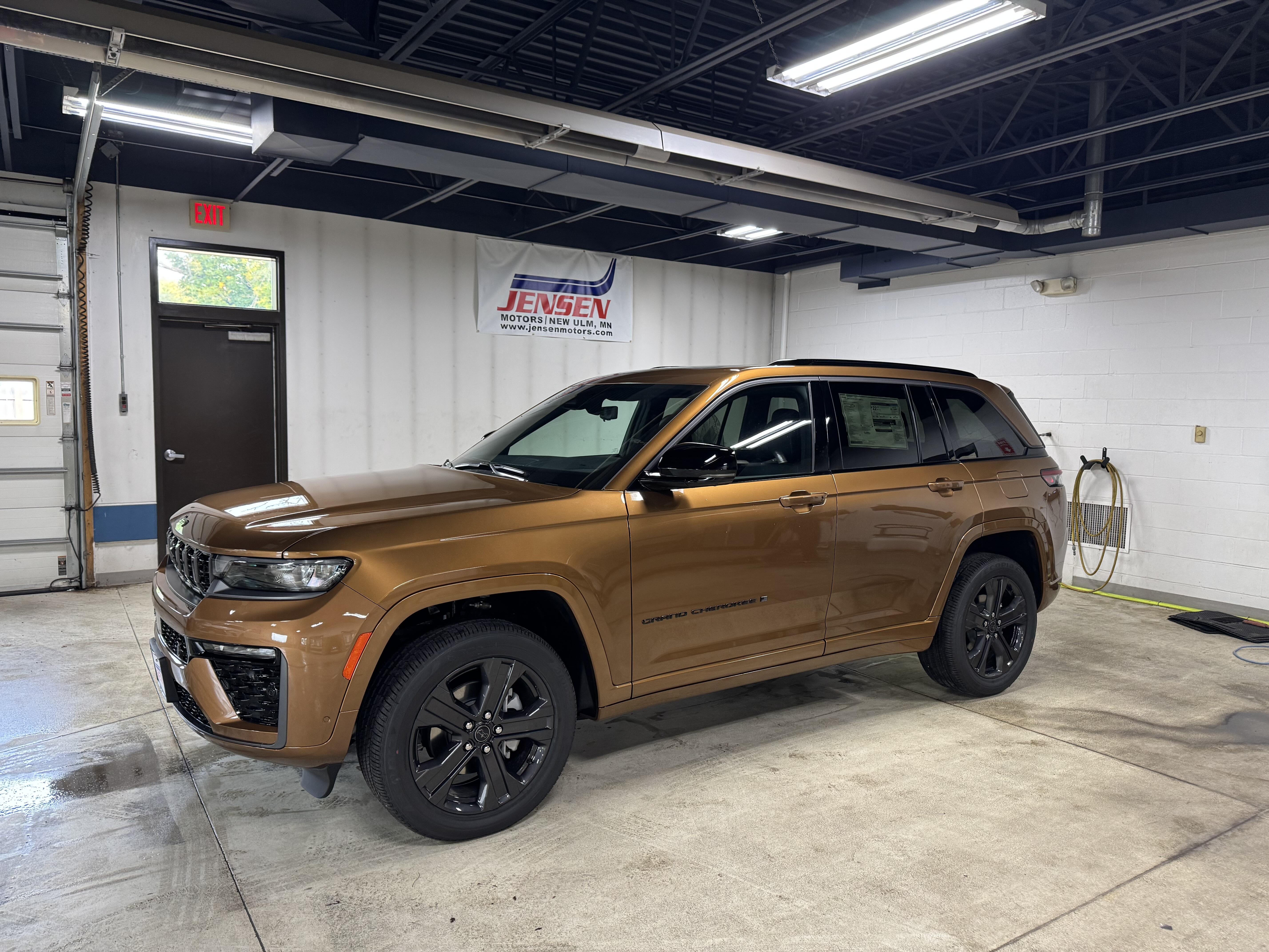 2027 Jeep Grand Cherokee
