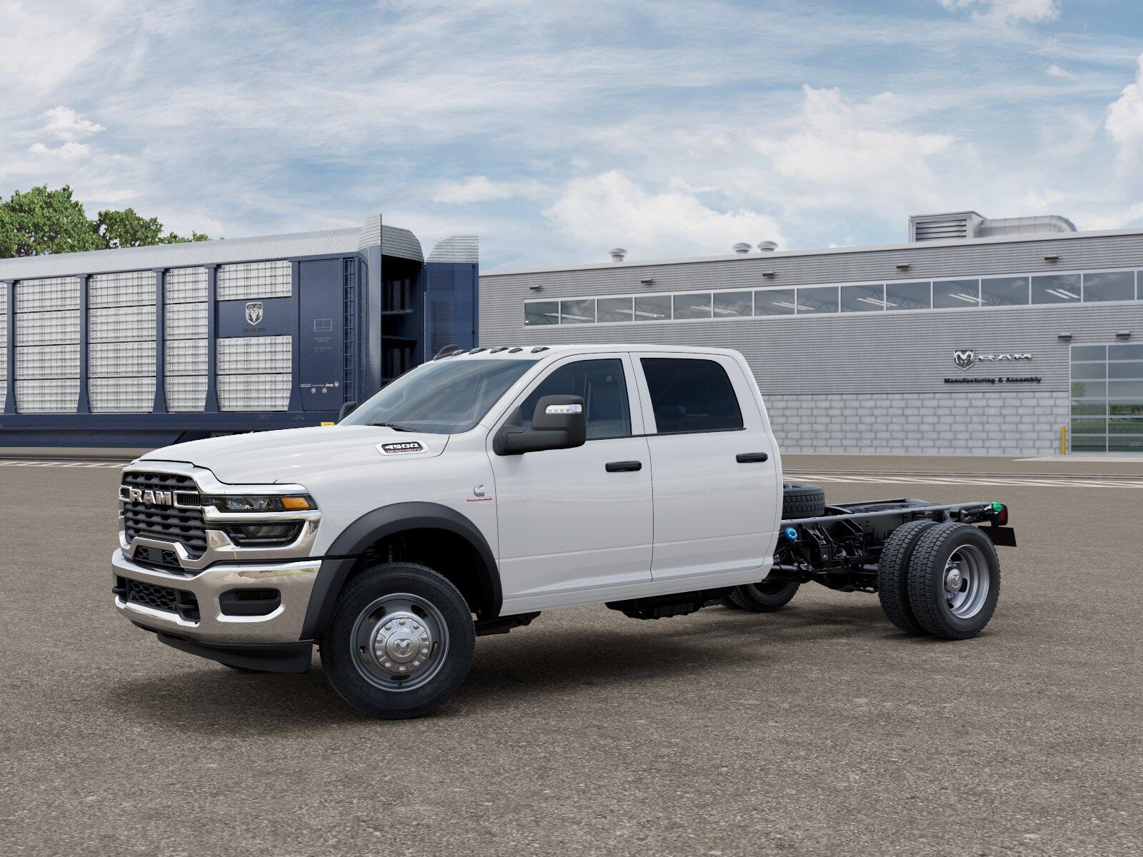 2027 RAM 4500 Chassis Cab 4500 Tradesman Chassis Crew Cab 4x4 60' Ca