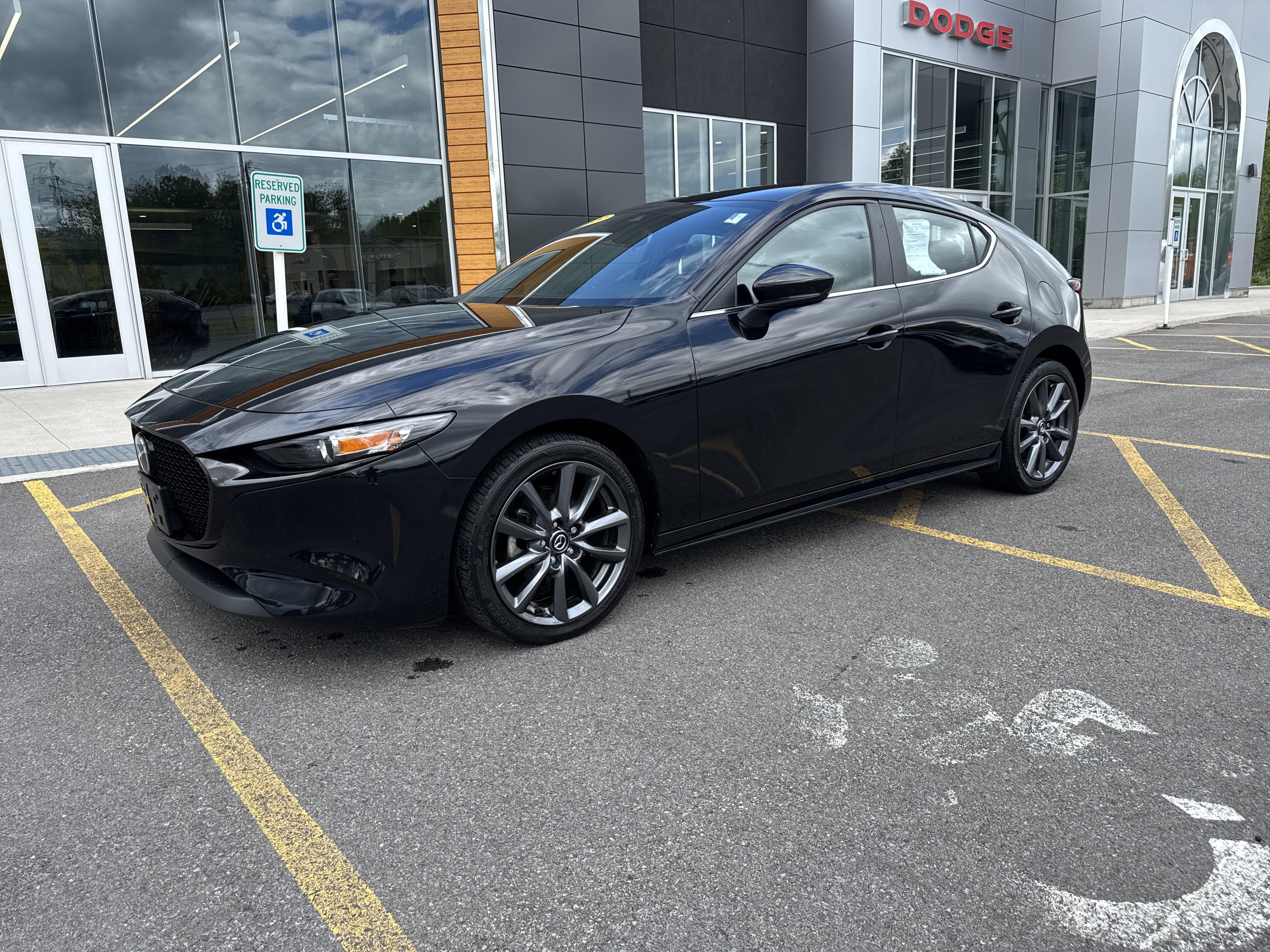 Used 2023 Mazda Mazda3 Select with VIN JM1BPAKM8P1614437 for sale in Victor, NY