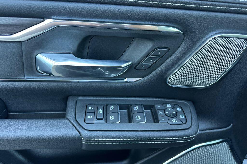 2026 RAM 1500 Laramie - Photo 11
