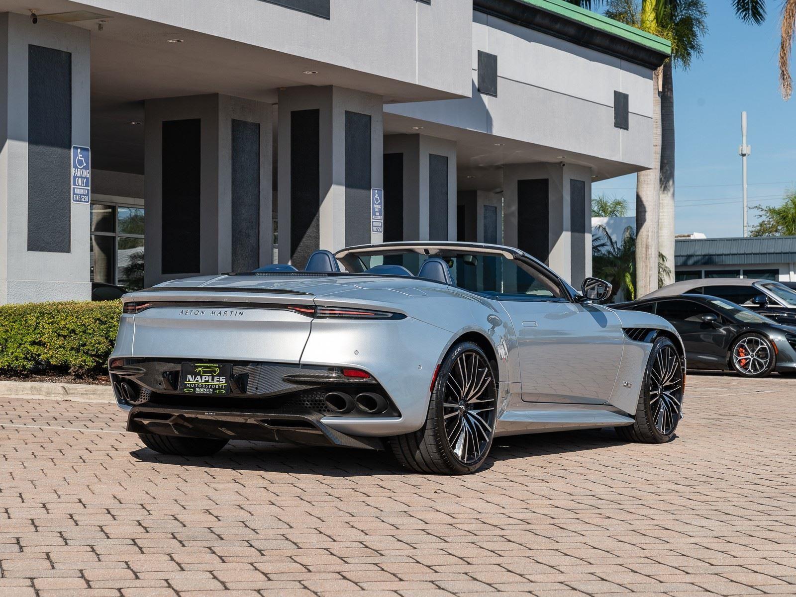 2020 Aston Martin DBS Superleggera Base - Photo 18