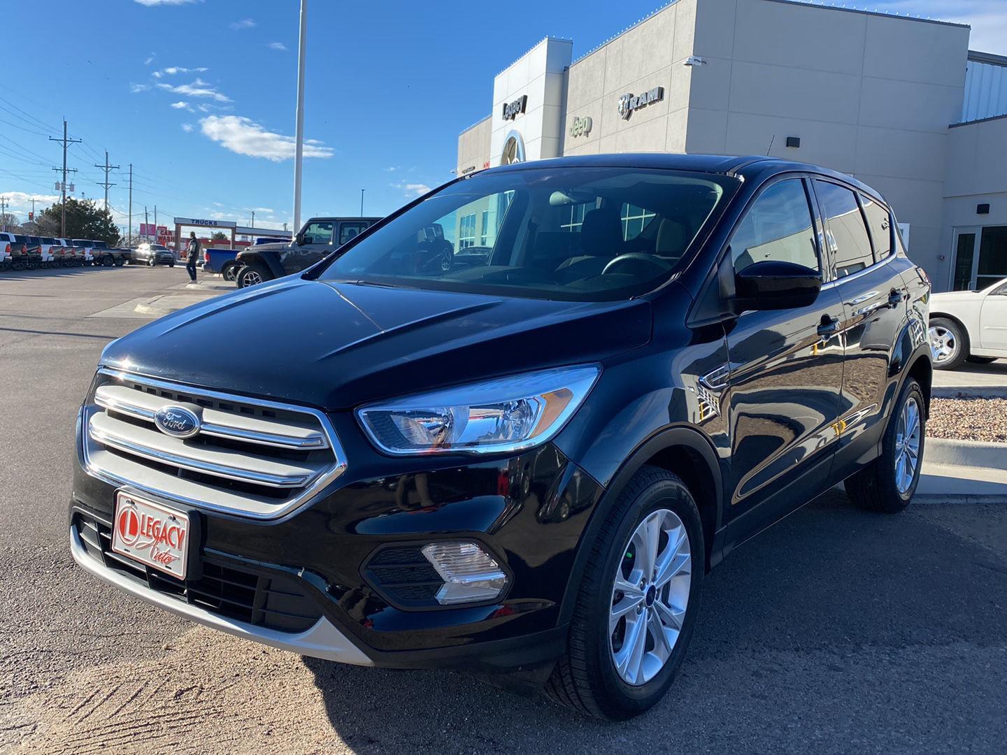 2019 Ford Escape SE's photo