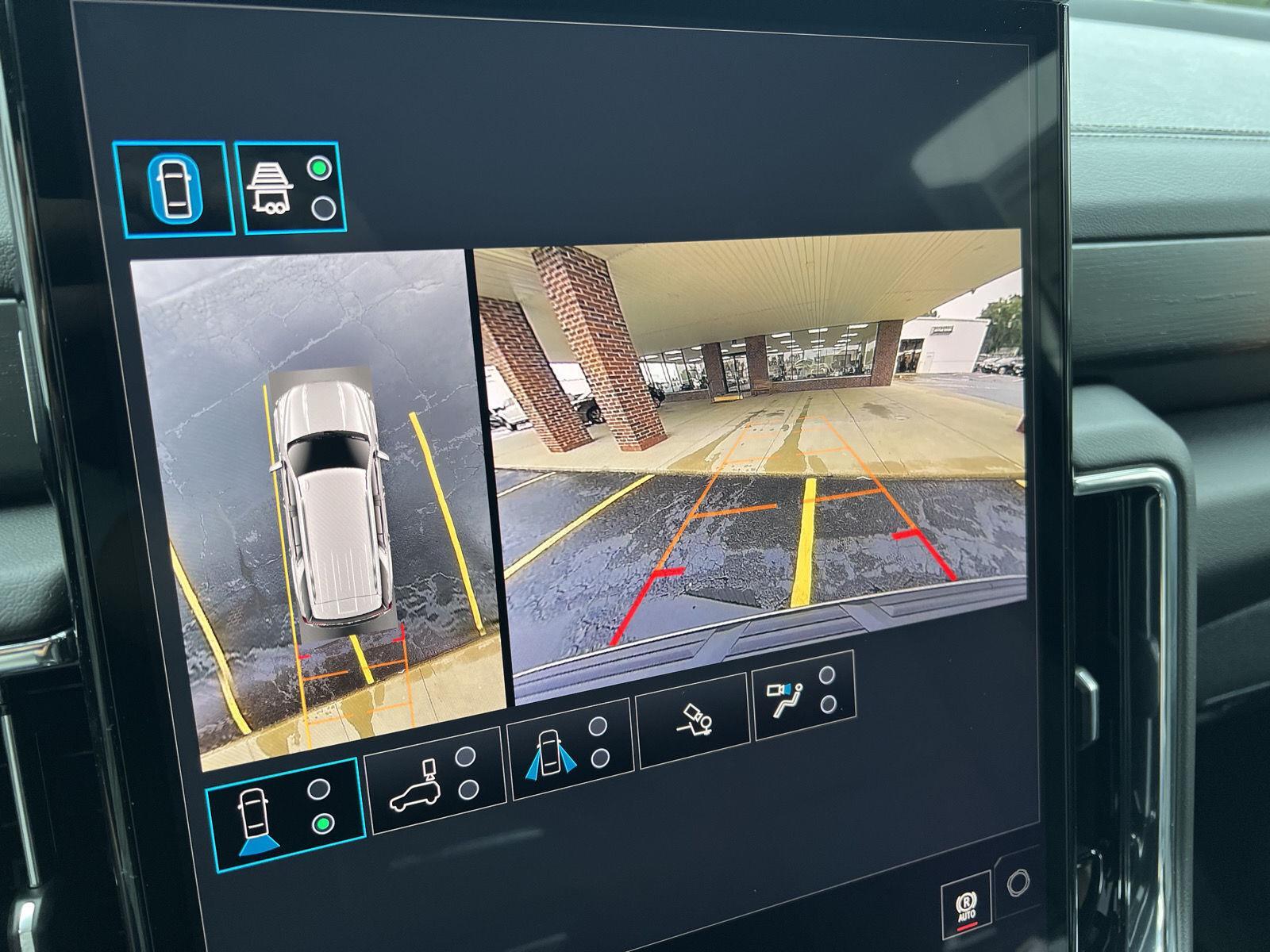 2026 GMC Yukon Denali - Photo 37