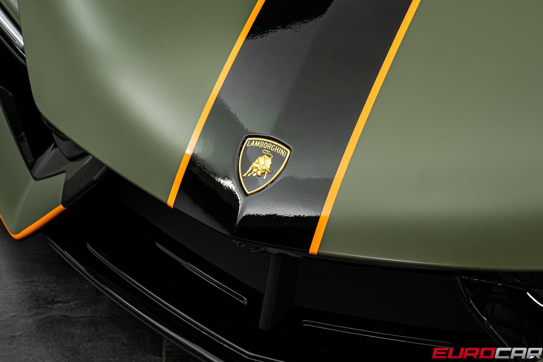 2025 Lamborghini Revuelto *SPECIAL FACTORY PAINT * RARE INTERIOR COLOR*Image 10