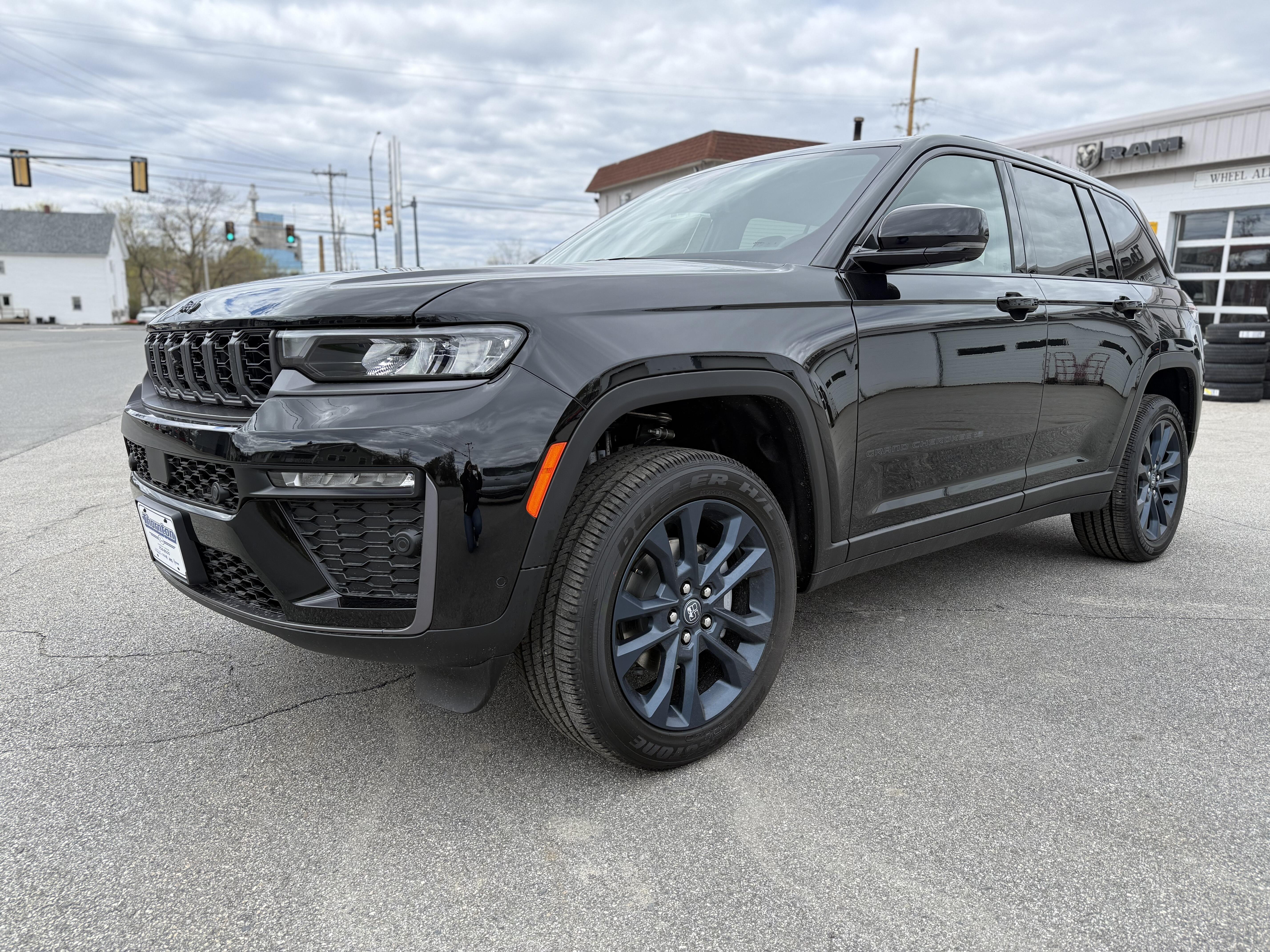 2026 Jeep Grand Cherokee 85th Anniversary Edition's photo
