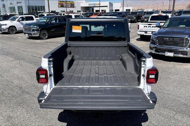 2025 Jeep Gladiator Willys - Photo 32