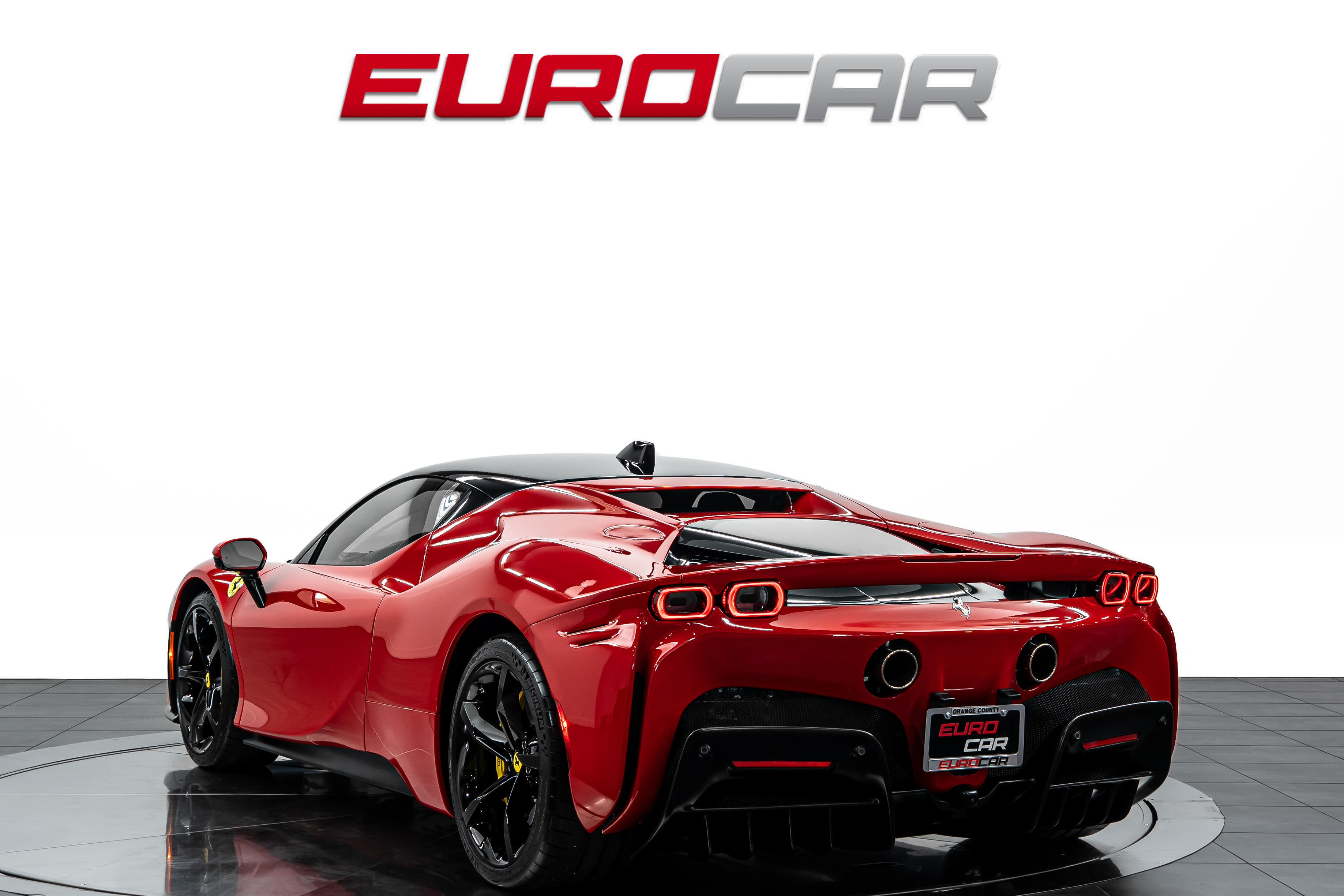 2023 Ferrari SF90 Stradale *CARBON STEERING WHEEL * FULL ELECTRIC SEATS*Image 3