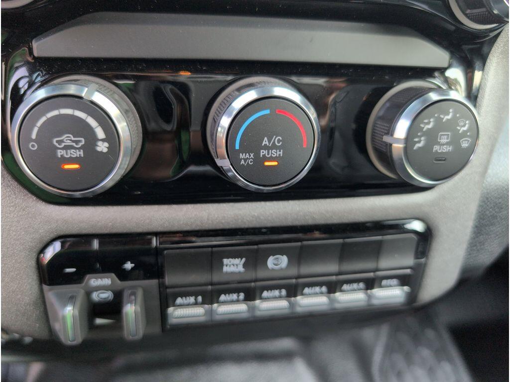 2026 RAM 3500 Chassis Tradesman - Photo 18