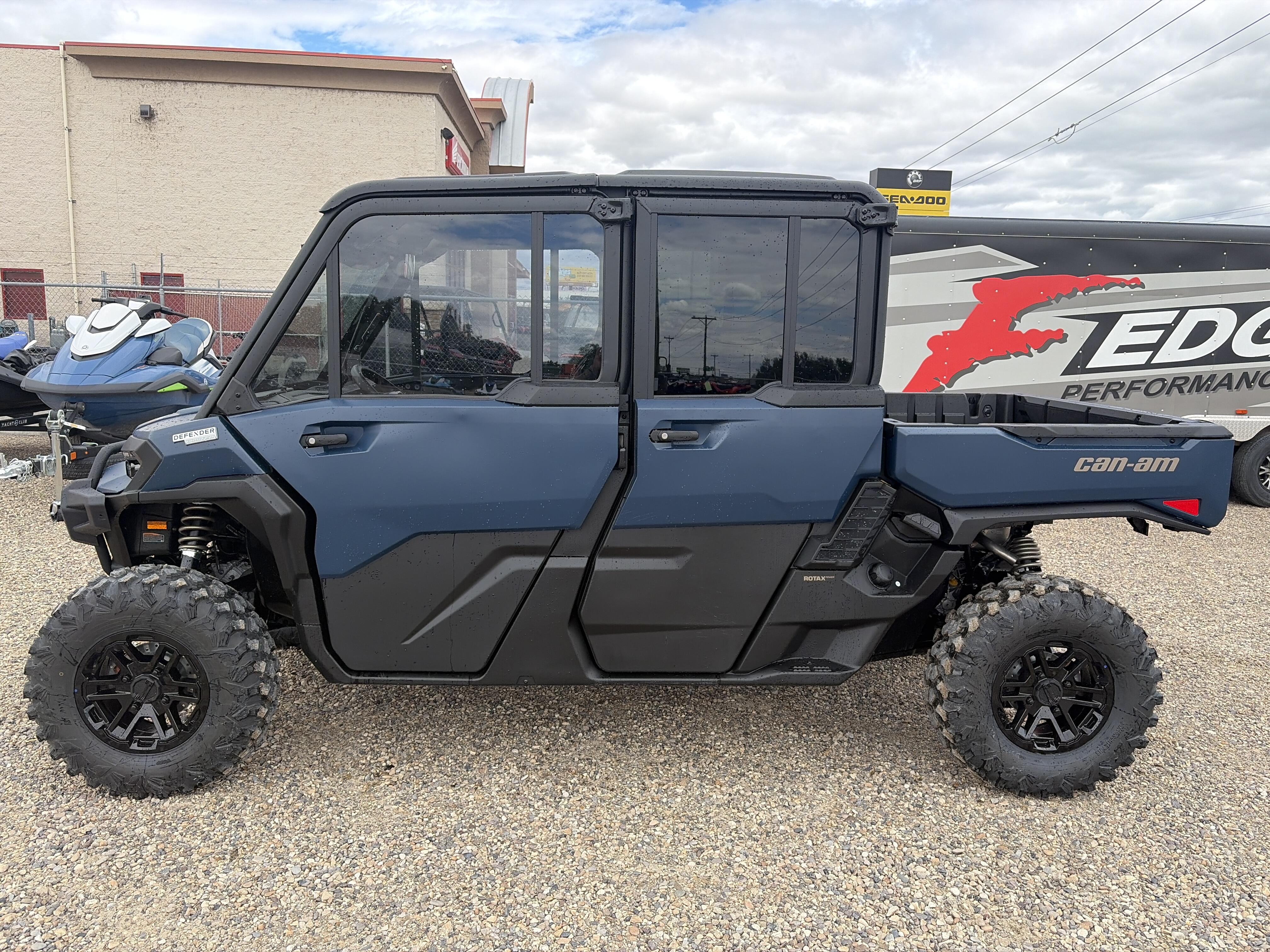 2026 Can-Am Defender MAX Limited HD11