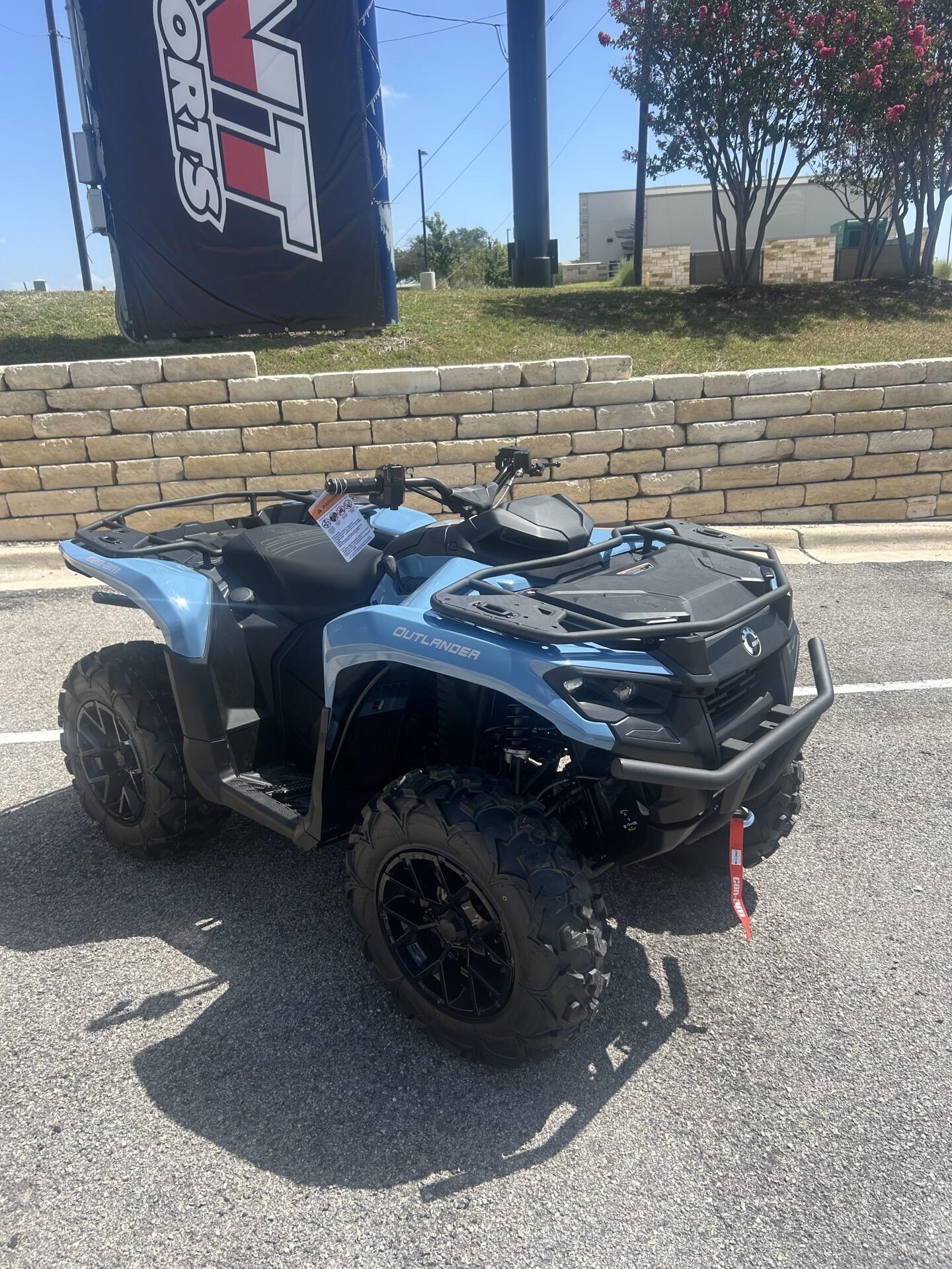 2026 Can-Am OUTLANDER XT 700