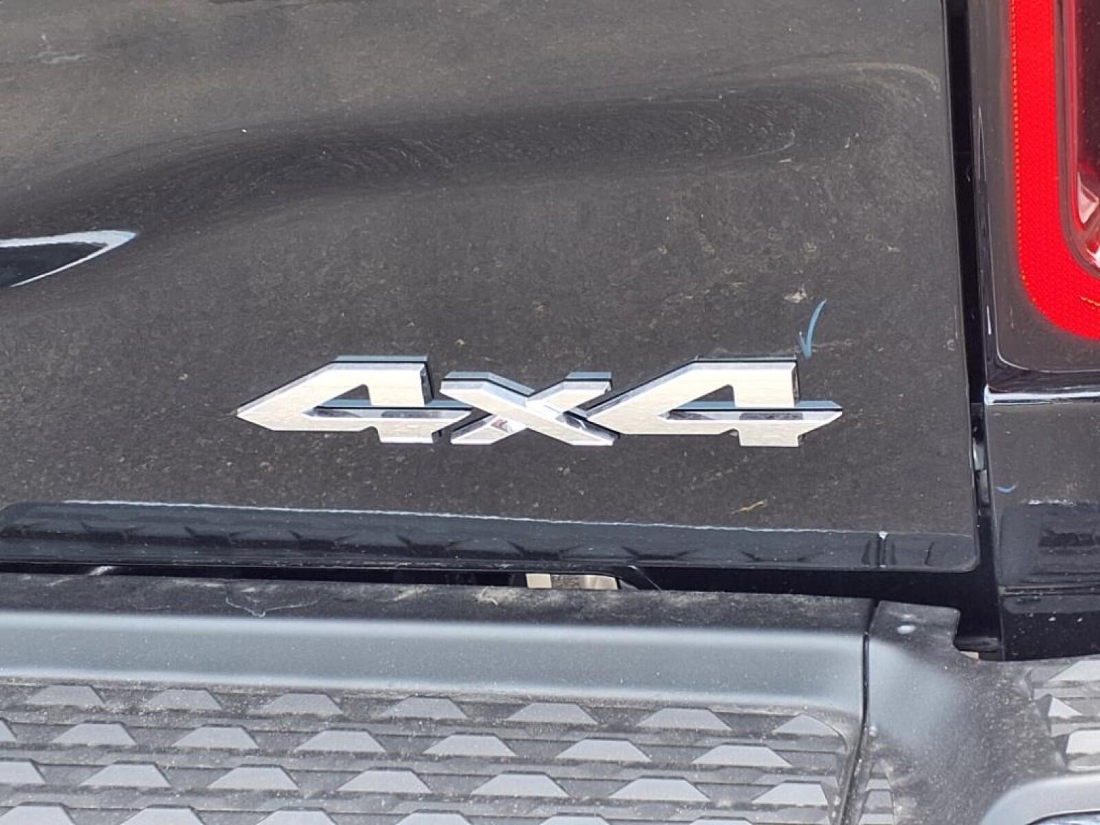 2025 RAM 2500 Tradesman - Photo 8