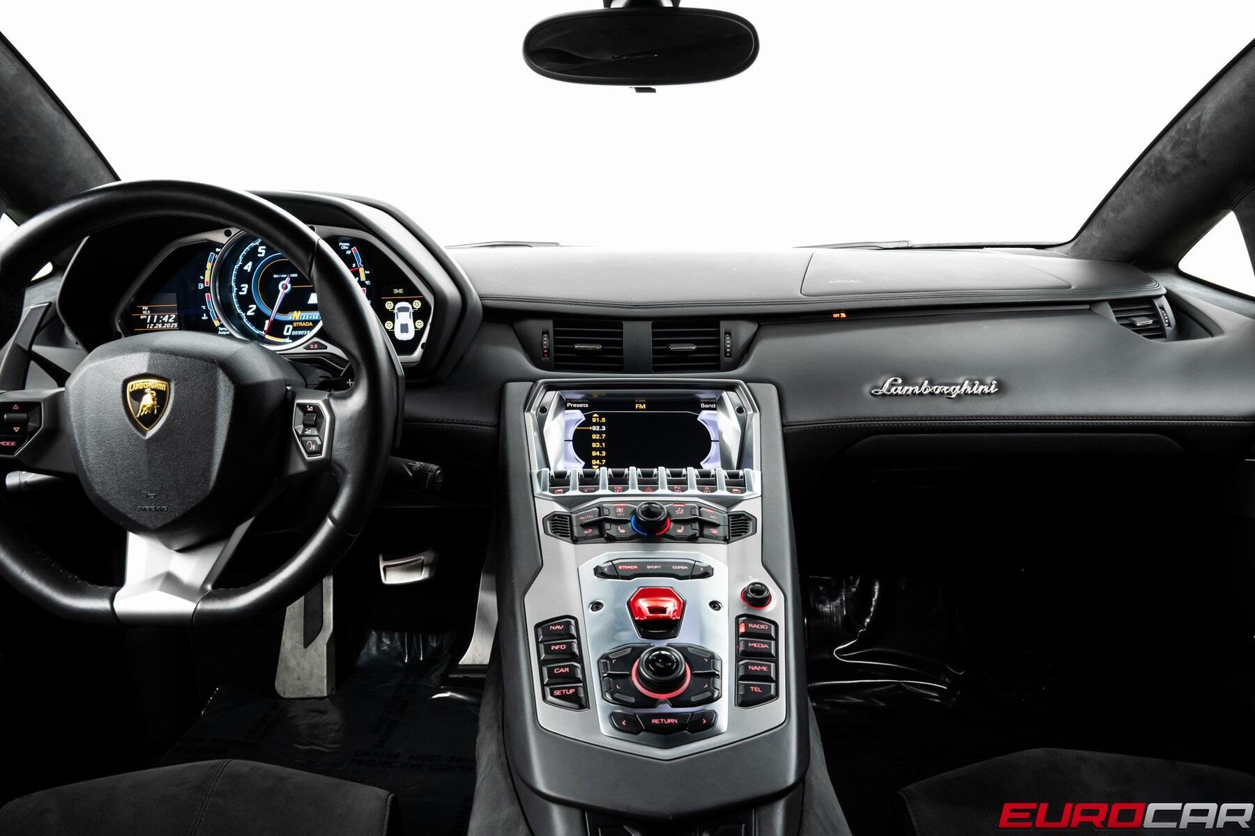 2015 Lamborghini Aventador *FRONT AXLE LIFT * IMMACULATE CONDITION*Image 25