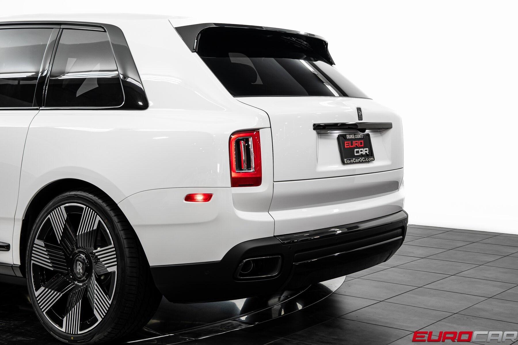 Used 2024 Rolls-Royce Cullinan Black Badge *BESPOKE INTERIOR*Image 17