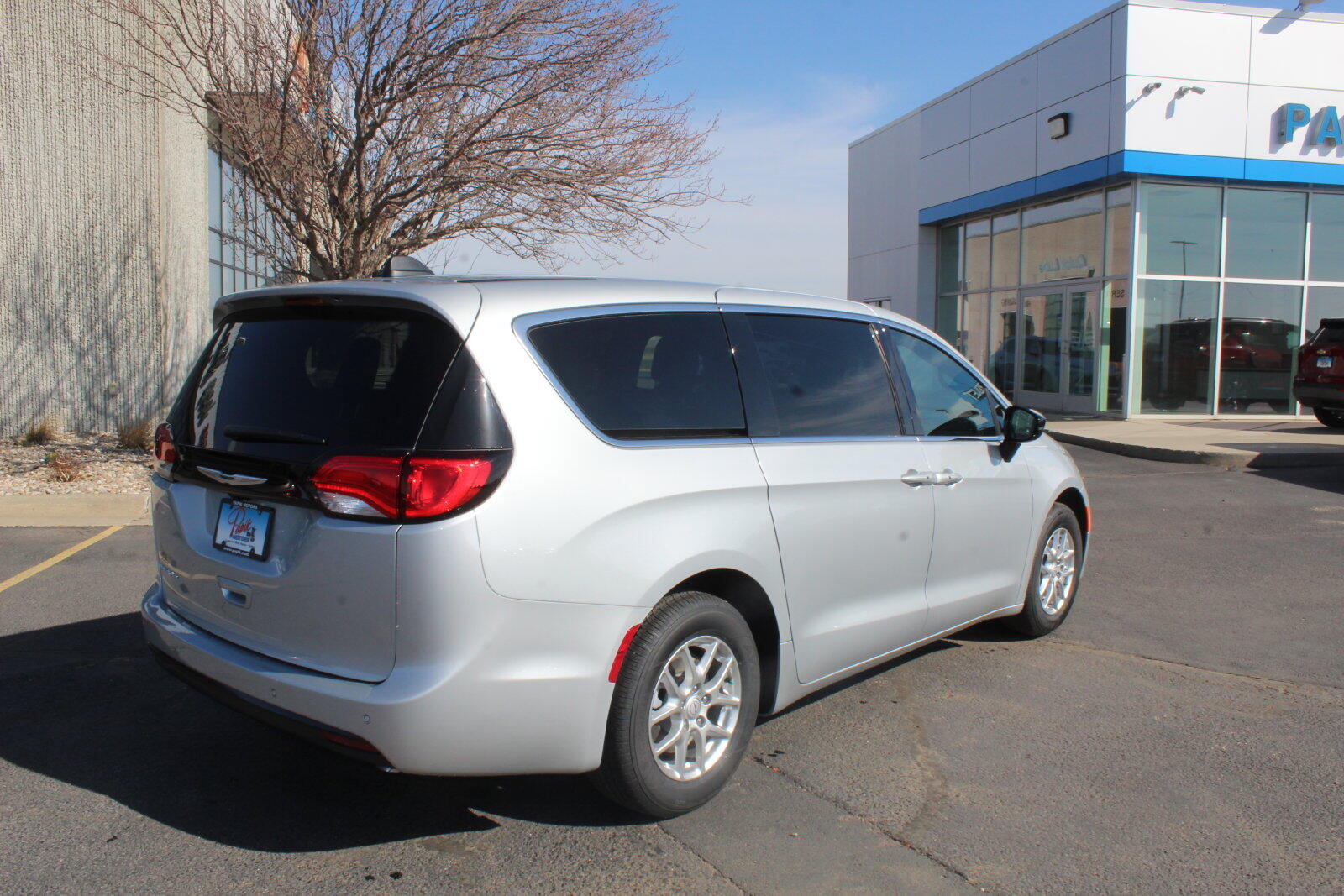 2026 Chrysler Voyager LX - Photo 12