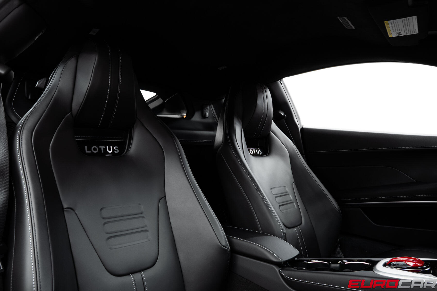 2026 Lotus Emira - Photo 38