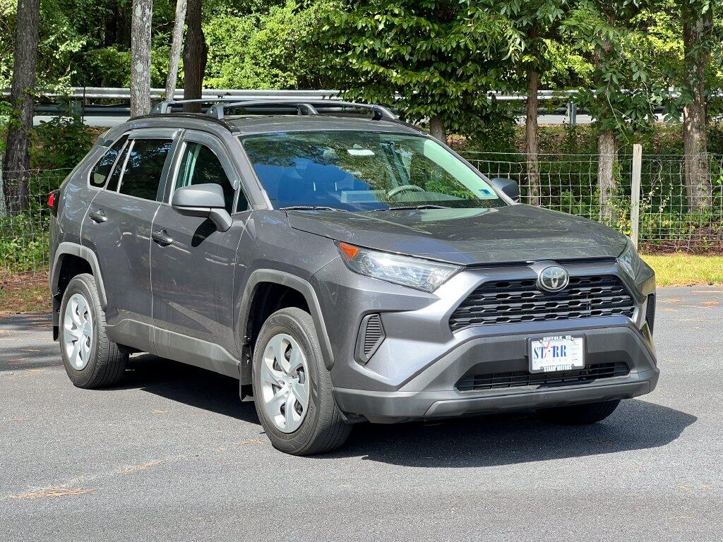 2020 Toyota RAV4 LE