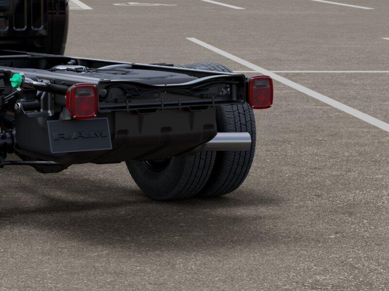 2025 RAM 3500 Chassis Tradesman - Photo 19