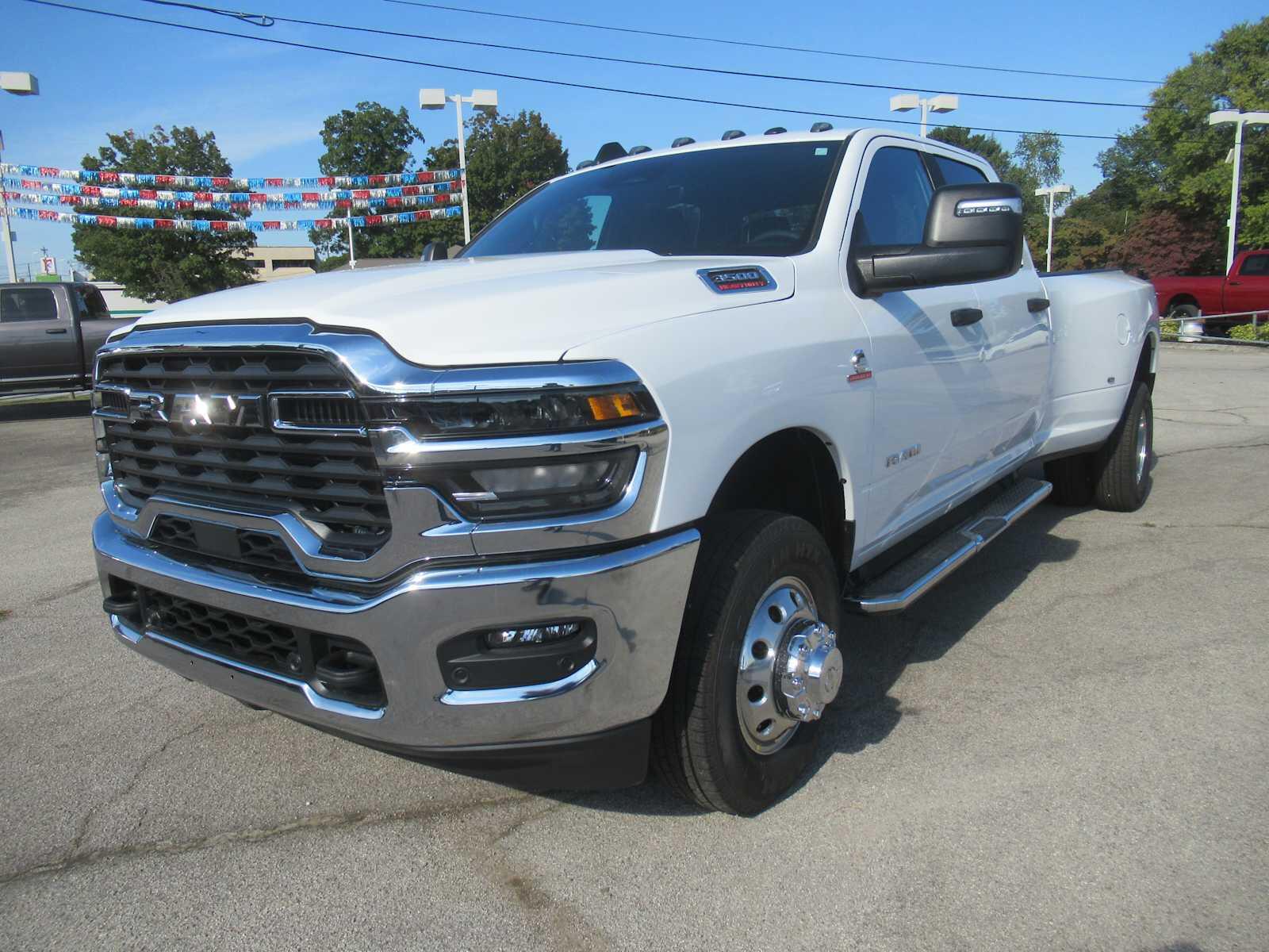 2027 RAM 3500 3500 Big Horn Crew Cab 4x4 8' Box