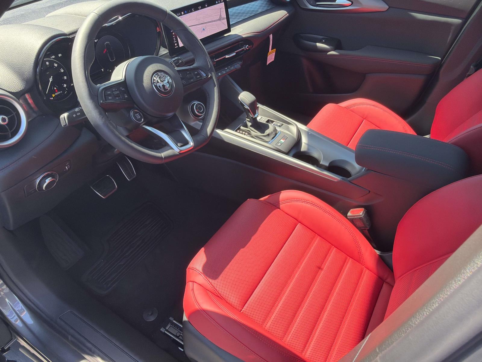 2026 Alfa Romeo Tonale Sprint - Photo 7