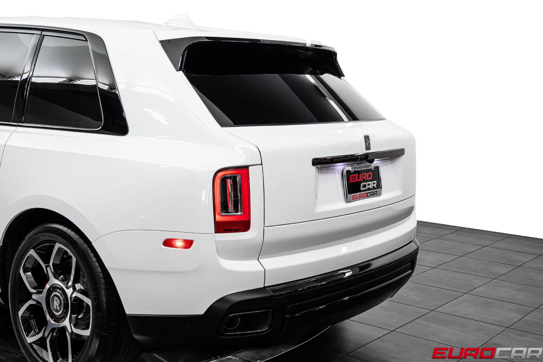 2022 Rolls-Royce Cullinan Black Badge *STARLIGHT HEADLINER * PICNIC TABLES*Image 18