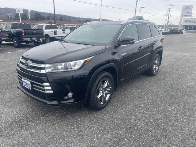 2017 Toyota Highlander Limited Platinum's photo