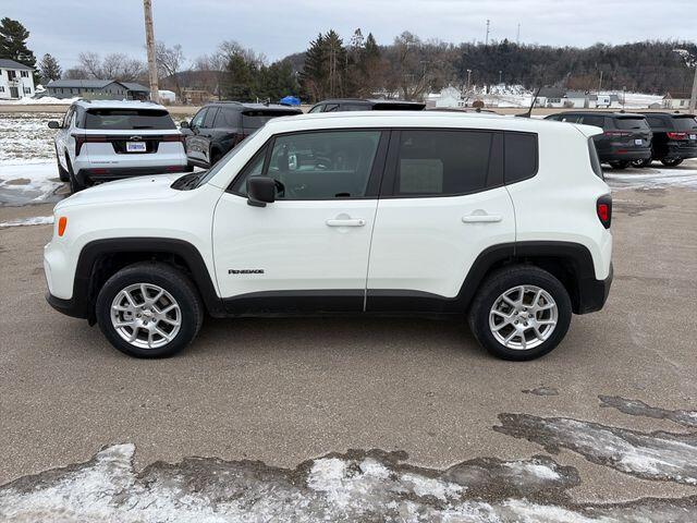 Used 2023 Jeep Renegade Latitude with VIN ZACNJDB15PPP62631 for sale in Prairie du Chien, WI