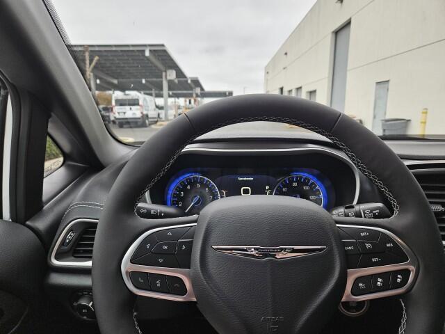 2026 Chrysler Pacifica Select - Photo 16