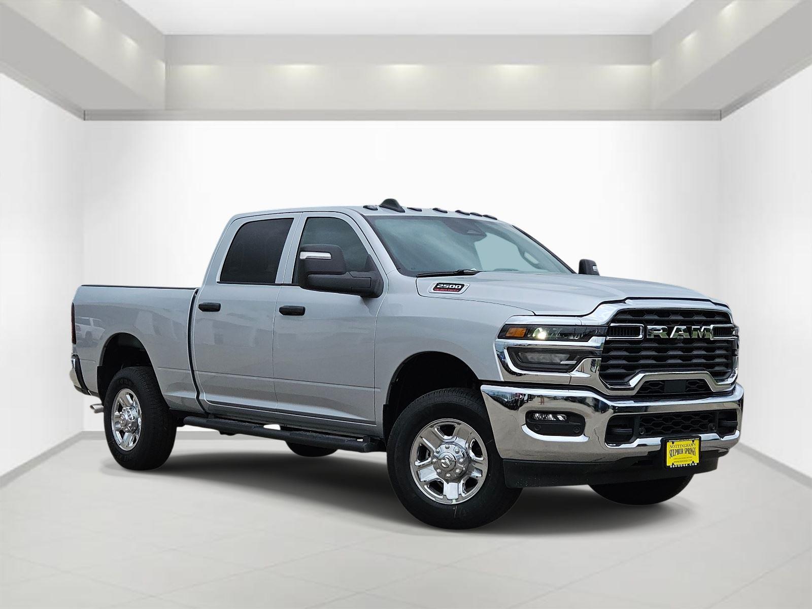 2026 RAM 2500 2500 Tradesman Crew Cab 4x4 6'4' Box
