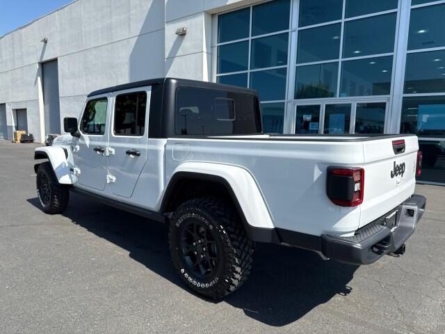 2025 Jeep Gladiator Willys - Photo 6