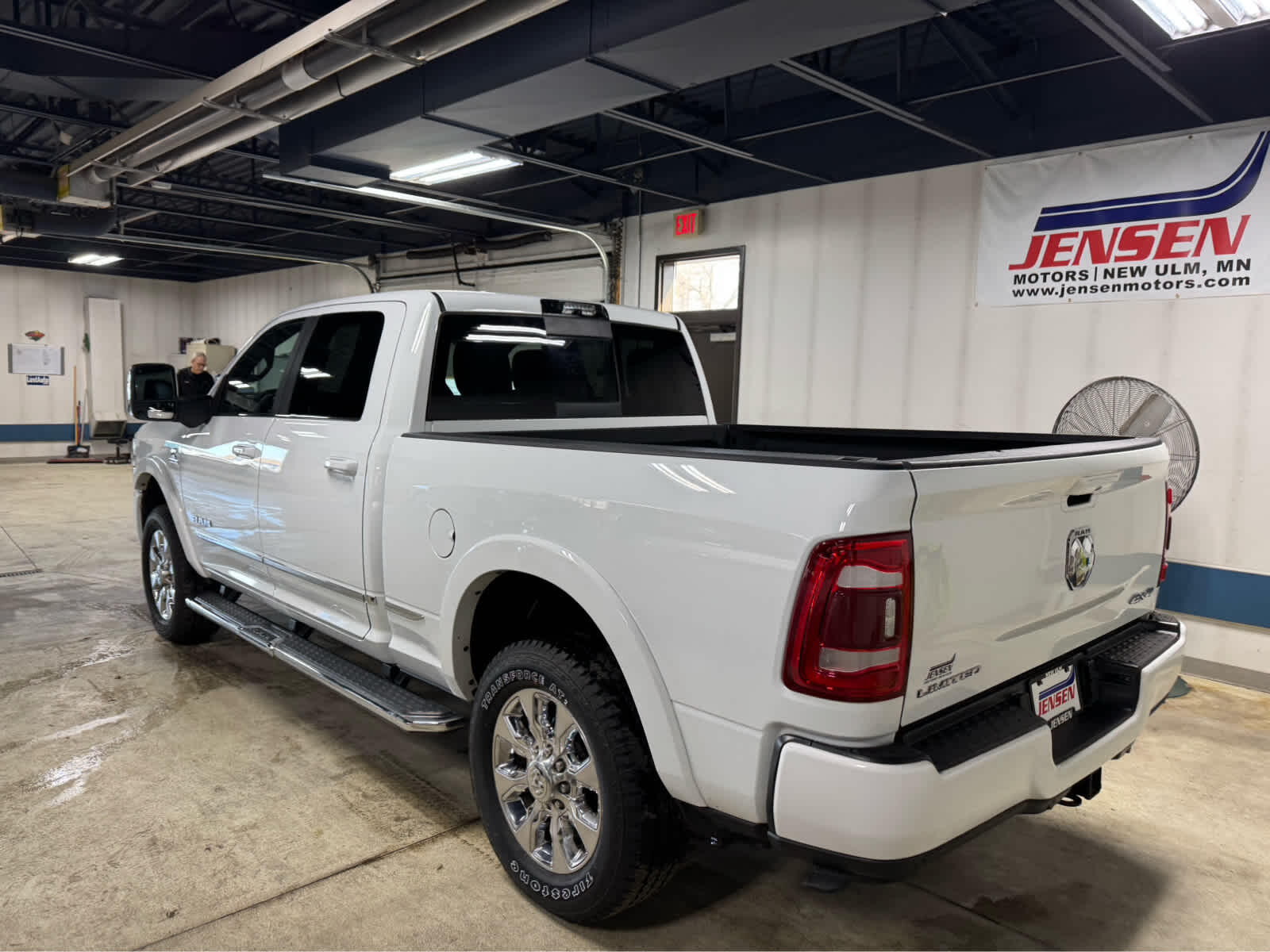 2024 RAM Ram 3500 Pickup Limited - Photo 6
