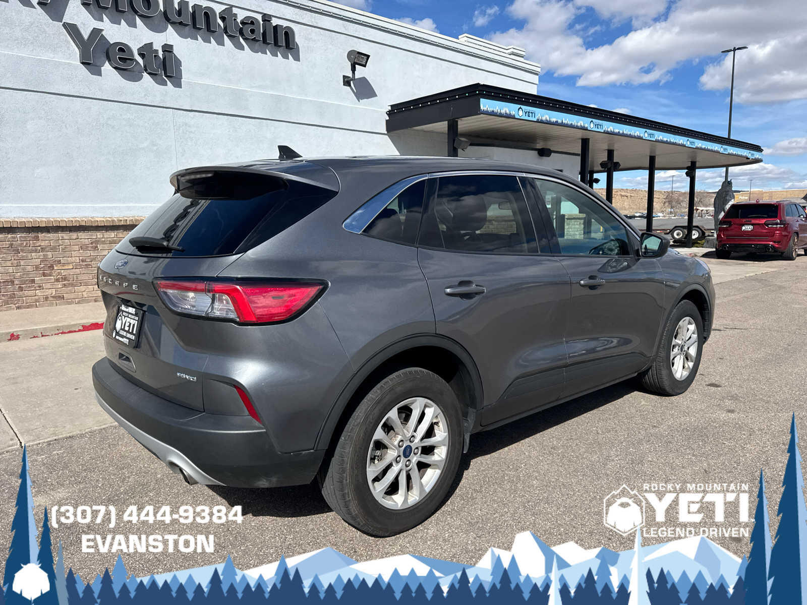 Used 2022 Ford Escape SE with VIN 1FMCU9G60NUA85370 for sale in Jackson, WY