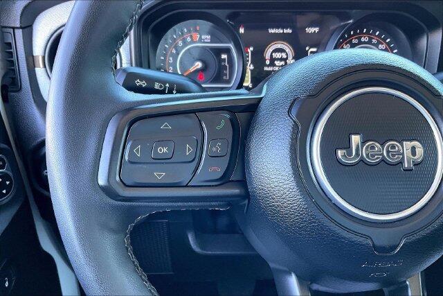 2025 Jeep Gladiator Willys - Photo 17