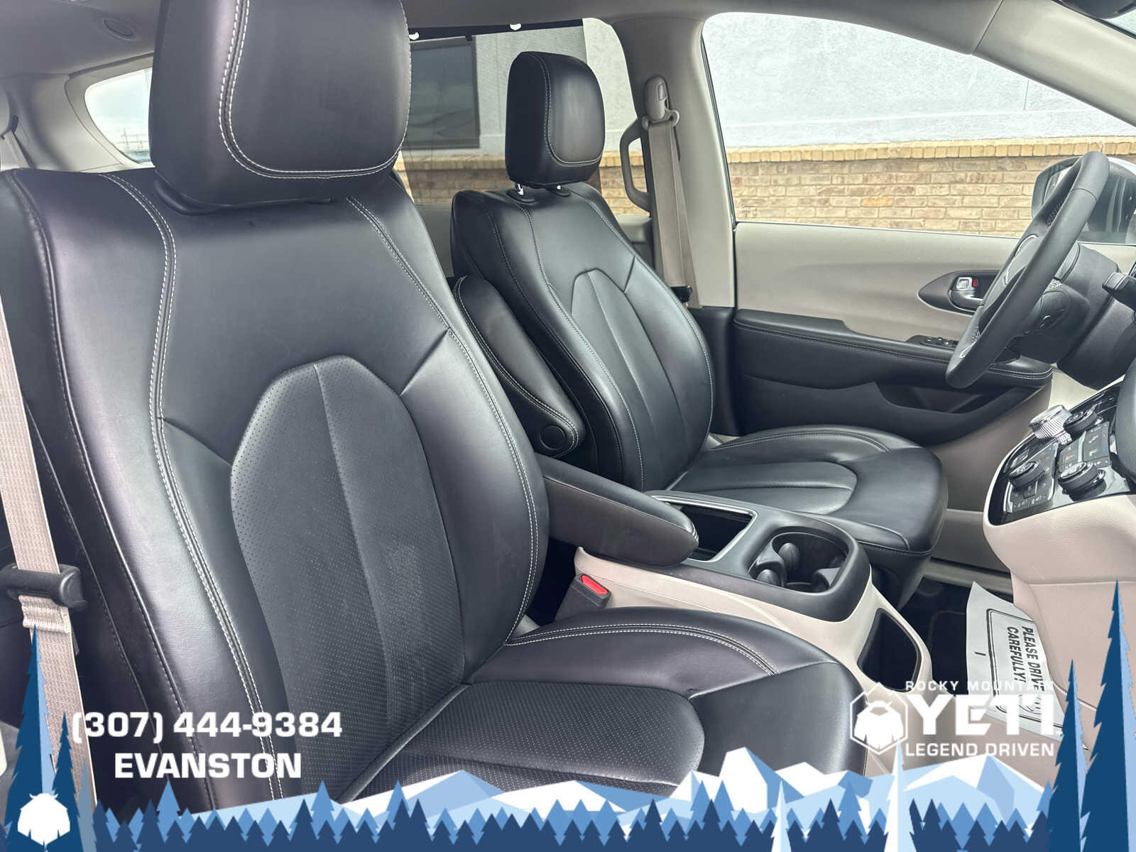 2023 Chrysler Pacifica Touring L - Photo 13