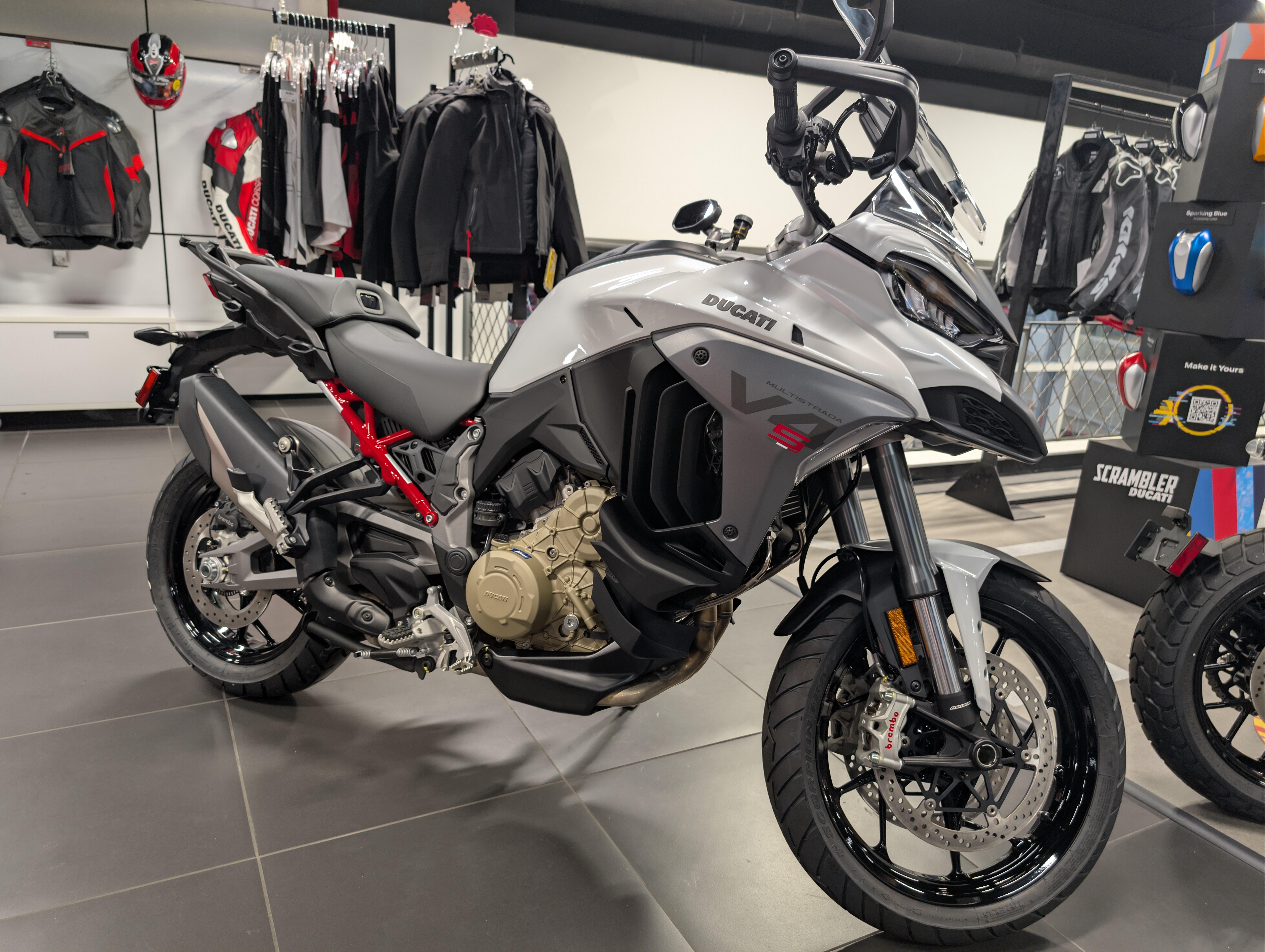 2027 Ducati MULTISTRADA V4 S