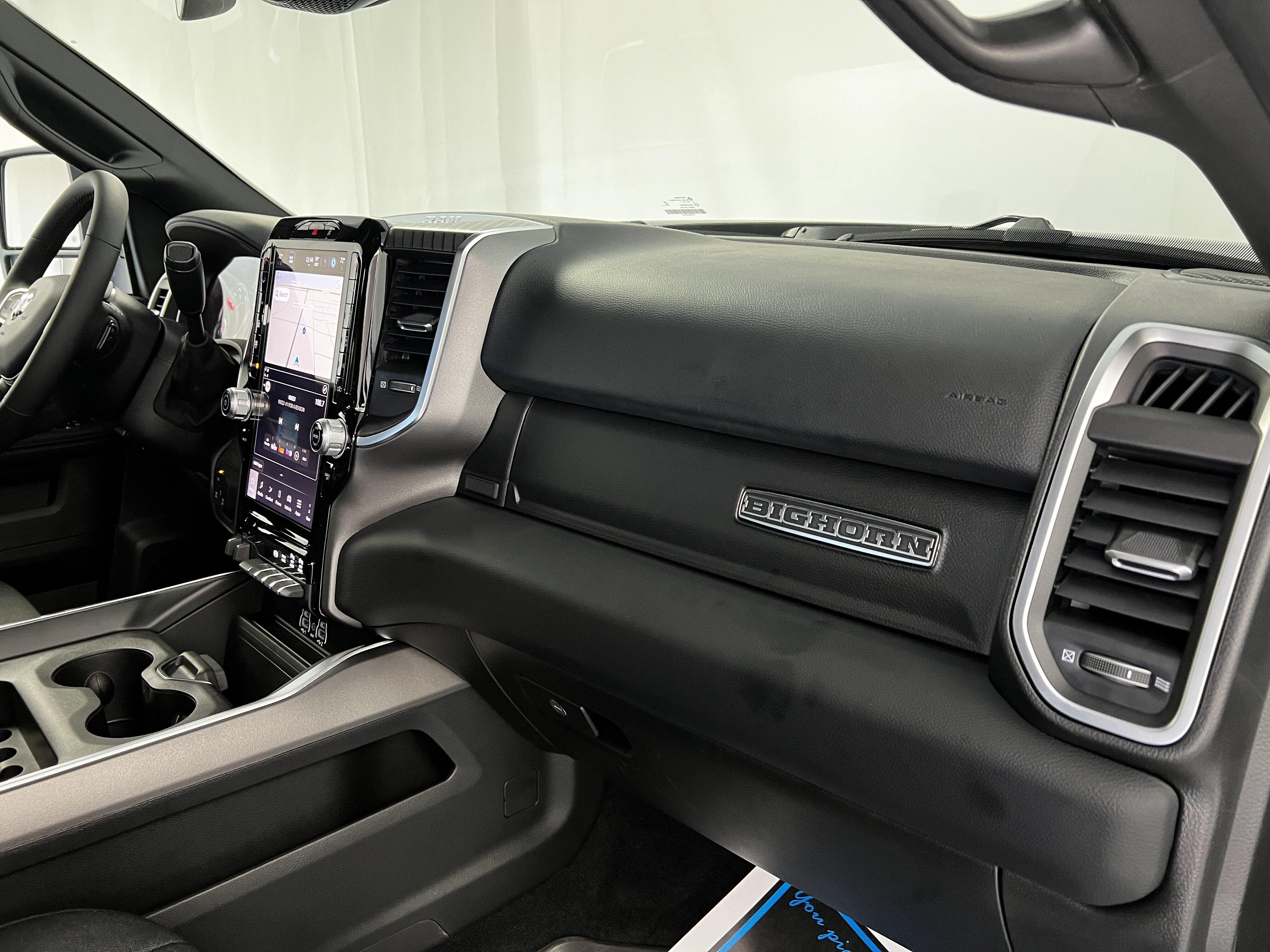 2027 RAM Ram 3500 Pickup Big Horn - Photo 32