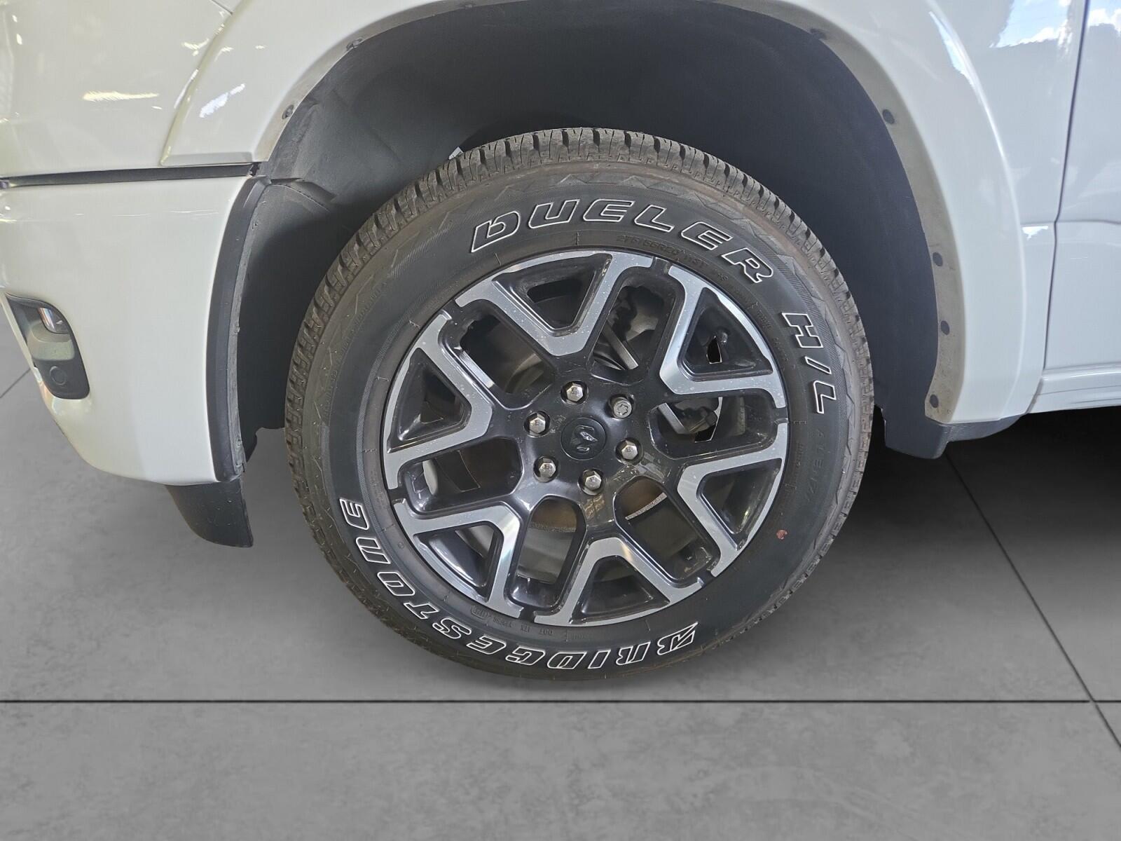 2026 RAM 1500 Laramie - Photo 14