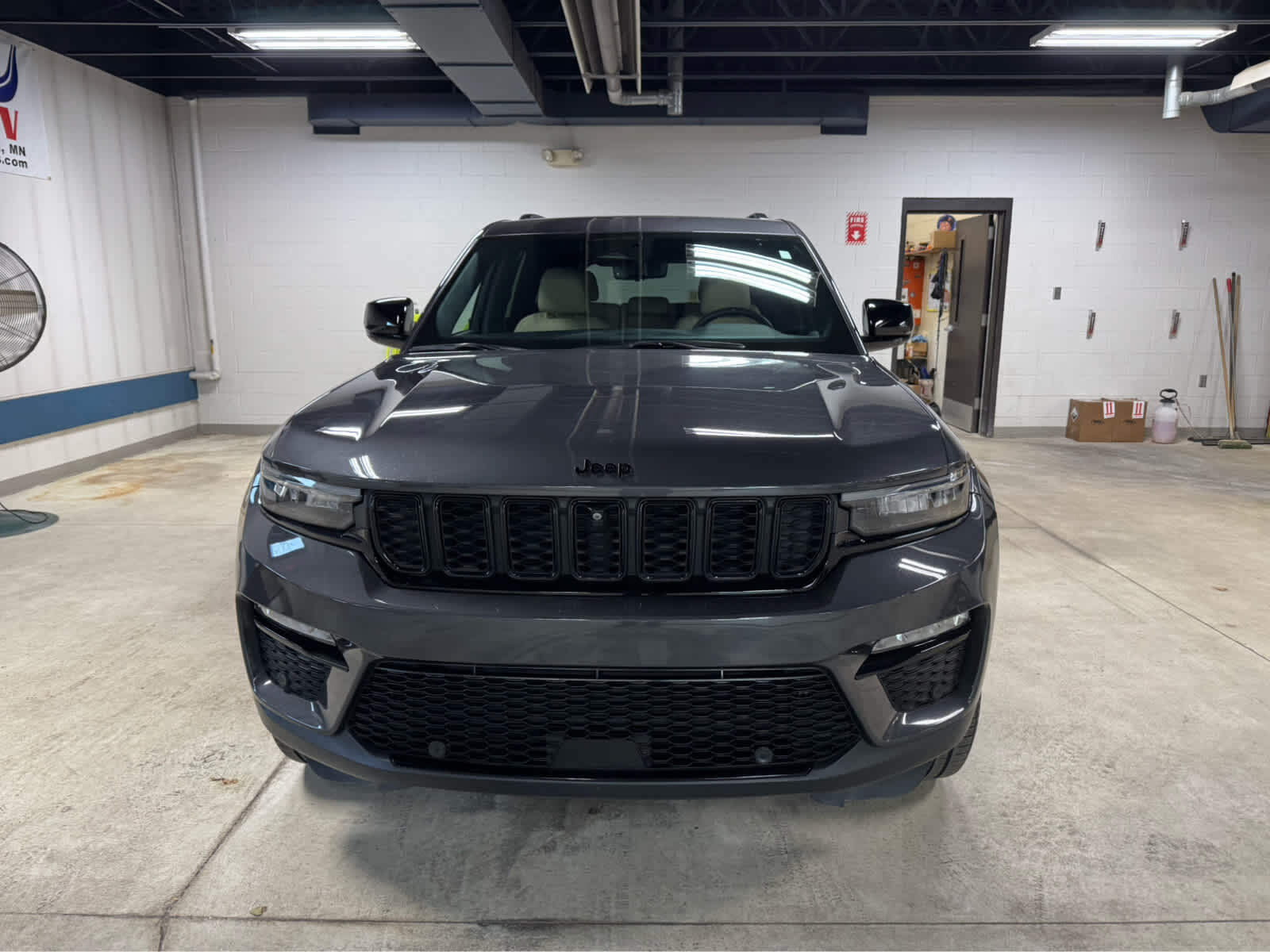 Used 2023 Jeep Grand Cherokee Limited with VIN 1C4RJHBG4P8742460 for sale in New Ulm, Minnesota