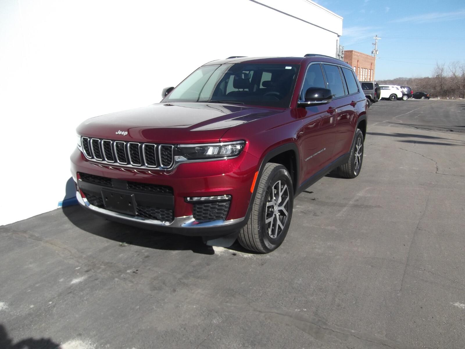 Used 2023 Jeep Grand Cherokee L Limited with VIN 1C4RJKBG0P8831763 for sale in Kansas City