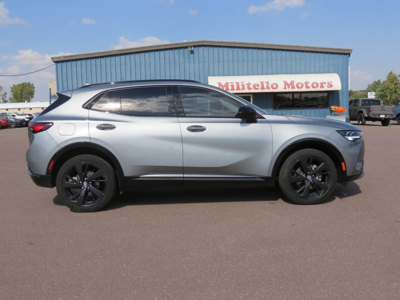 2023 Buick Envision Essence AWD's photo