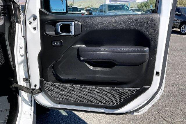 2025 Jeep Gladiator Willys - Photo 22