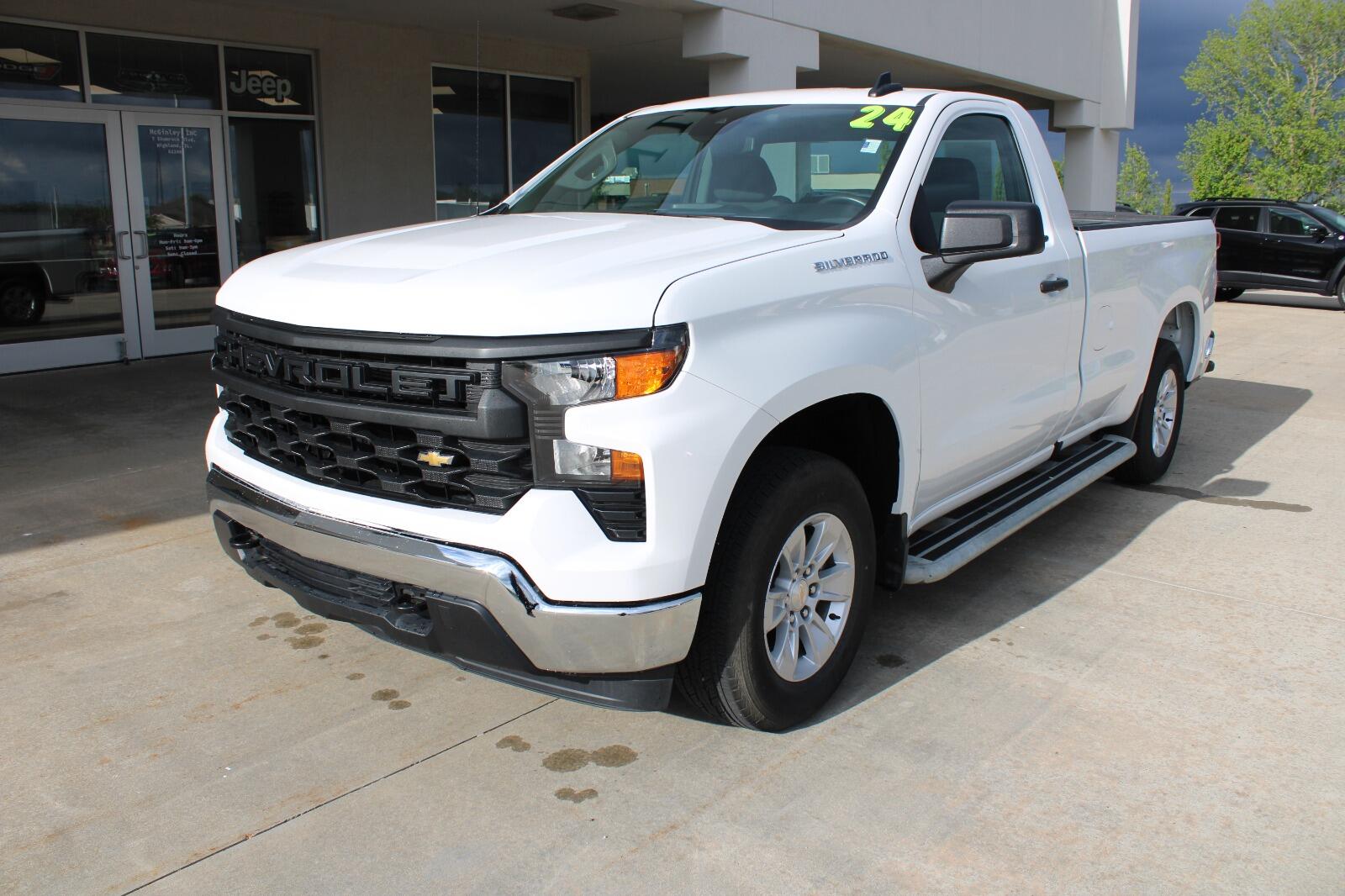 Used 2024 Chevrolet Silverado 1500 Work Truck with VIN 3GCNAAED9RG382204 for sale in Highland, IL