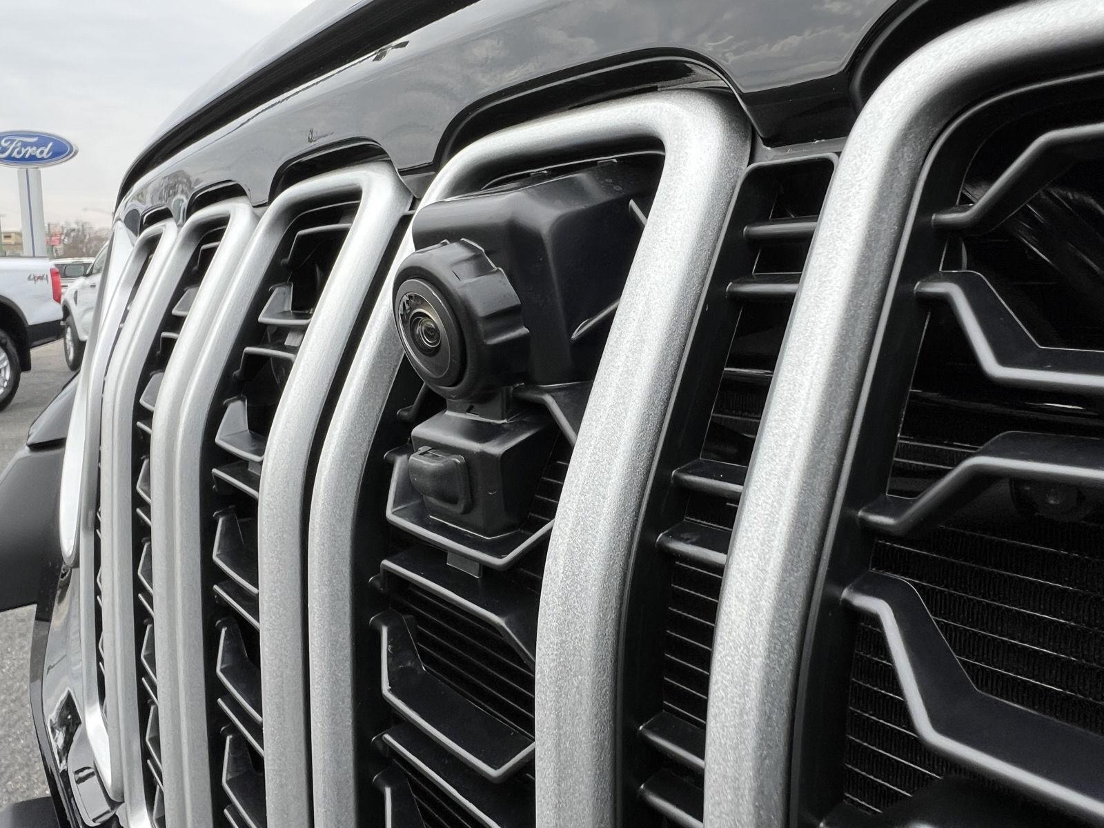 2026 Jeep Wrangler 4-Door Sahara - Photo 13