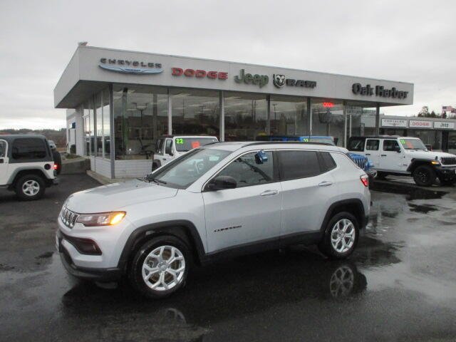 Used 2024 Jeep Compass Latitude with VIN 3C4NJDBN4RT111069 for sale in Oak Harbor, WA