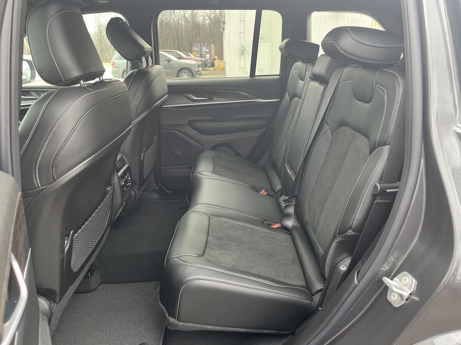 2026 Jeep Grand Cherokee Laredo - Photo 30