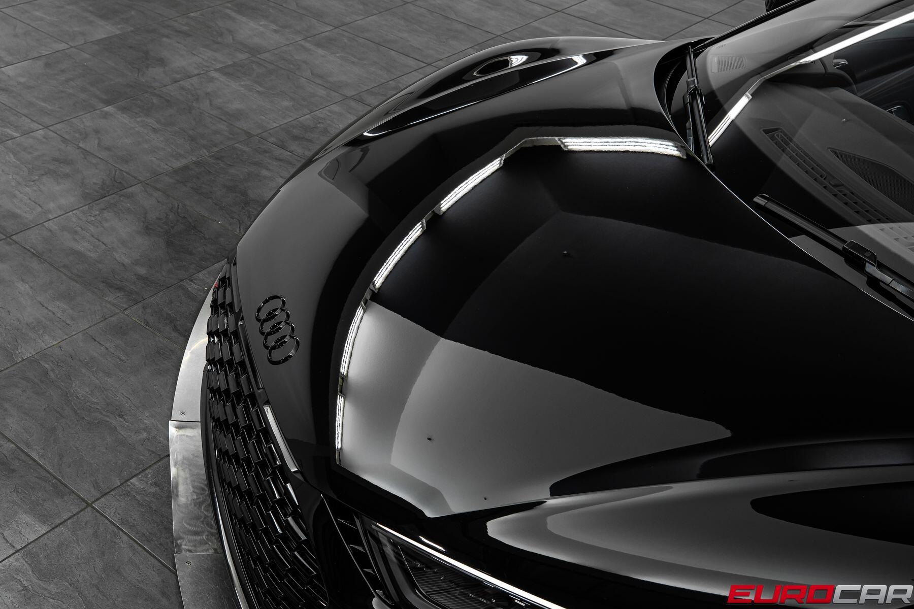 2023 Audi R8 Spyder V10 Performance quattro *HUGE CARBON OPTIONS*Image 11