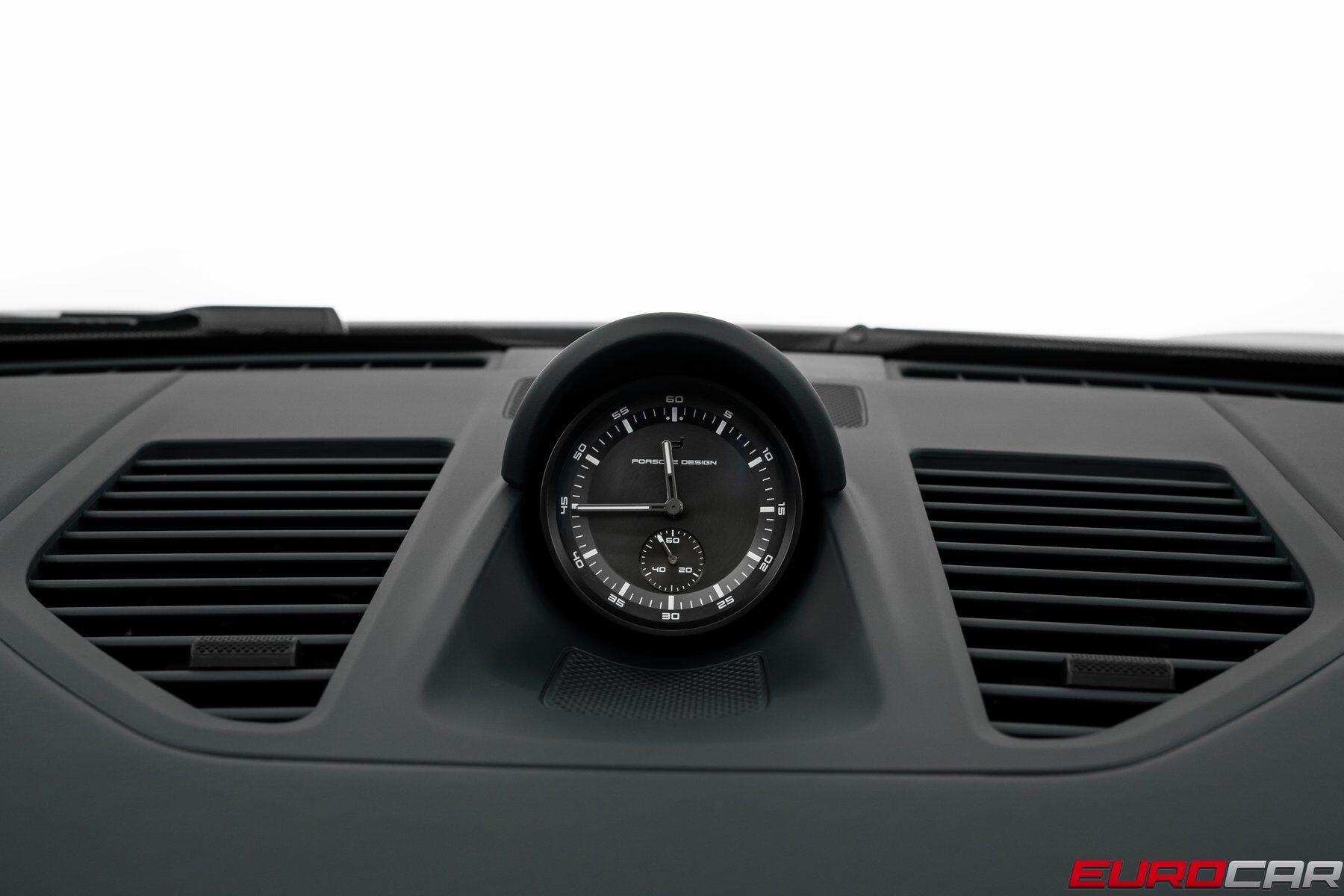 2026 Porsche 911 GTS - Photo 36
