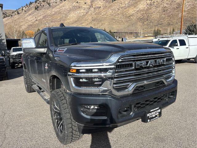 2025 RAM 3500 Laramie - Photo 17