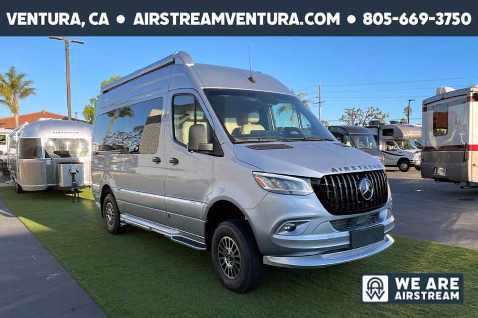 2025 Mercedes-Benz Sprinter Cargo Van Base's photo