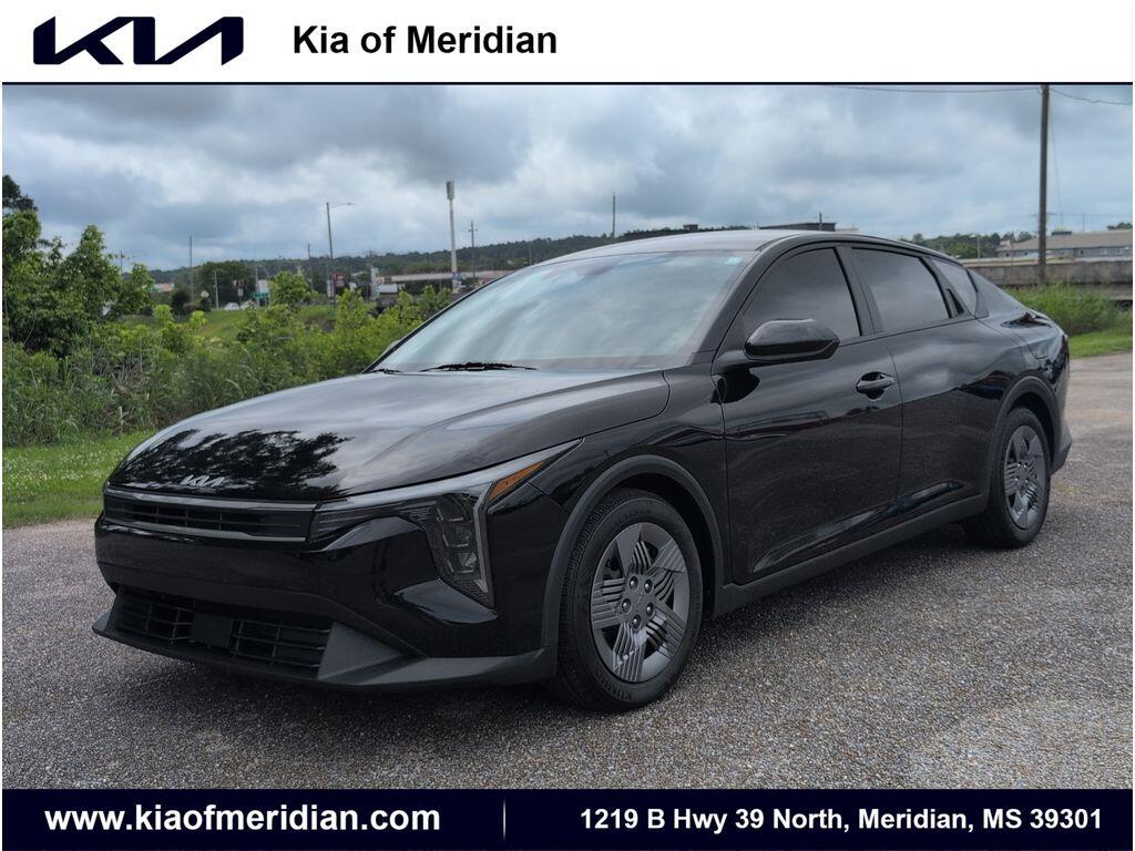 2025 Kia K4 LX AT's photo